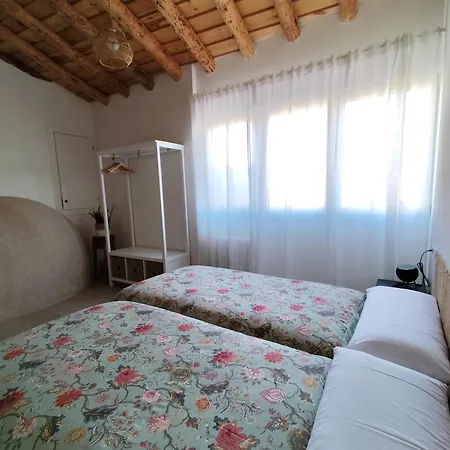 Casa De Agustin * Valverde Del Majano